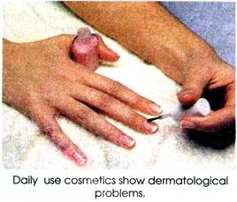 Daily use of cosmetics shows dermatological problems